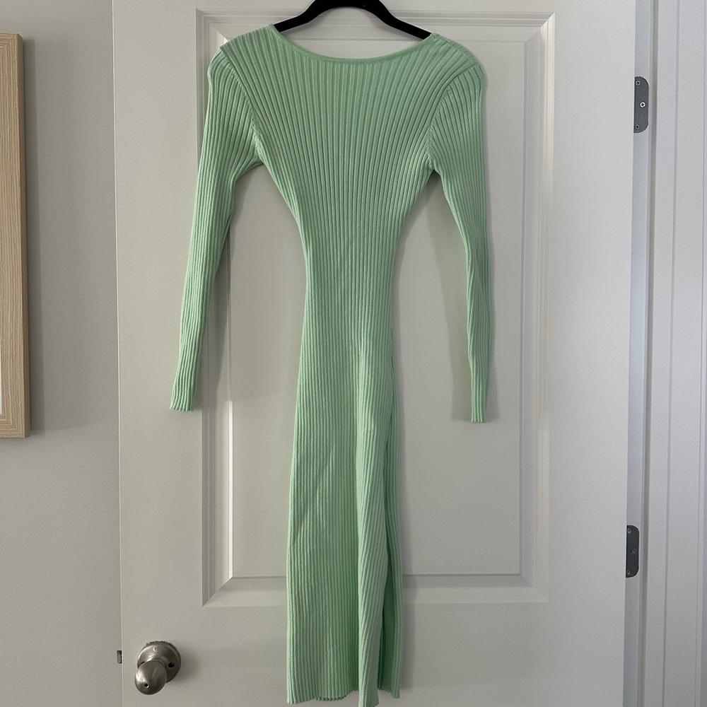 Twist the trend mint green ribbed knit cutout back Bodycon dress - Picture 3 of 5